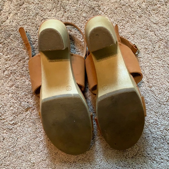 Comfortable Tan Heels - Picture 2 of 2